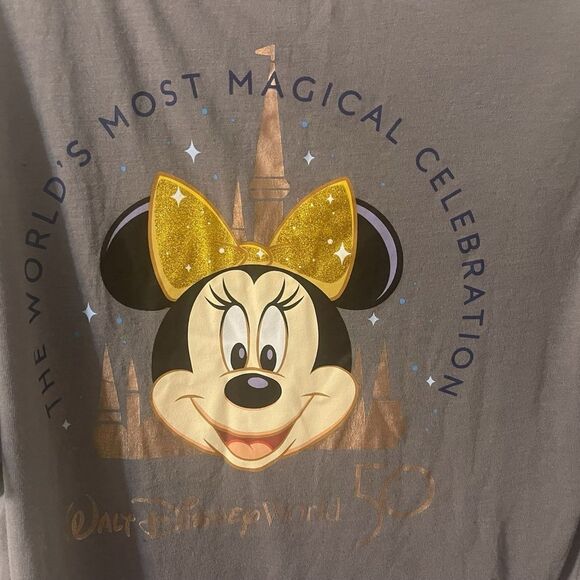 Walt Disney World 50th Anniversary Minnie Mouse Castle Shirt Size L Gray V-Neck - Picture 10 of 15